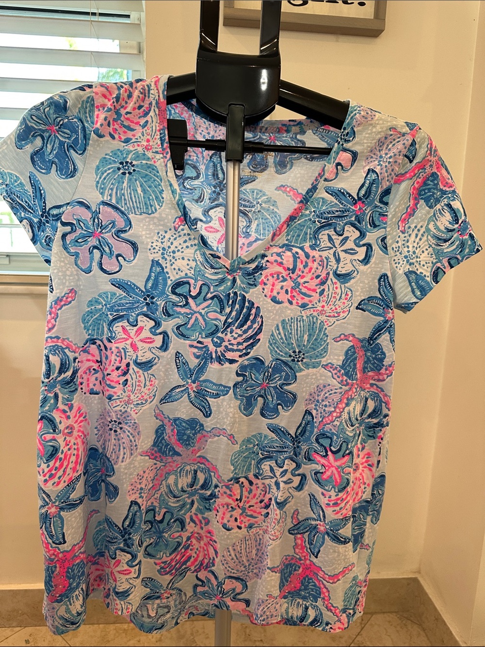 Lilly Pulitzer V-Neck Tee in Blue, Pink & White Shell Print